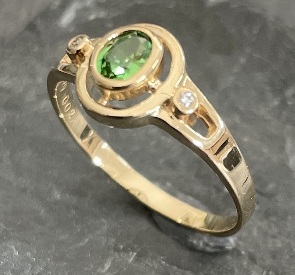 Tsavorit Ring Oval 585 GG